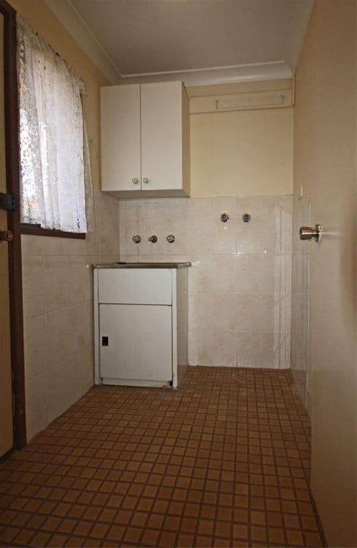29 Campbell Close, MINTO NSW 2566, Minto - Thumbnail 5