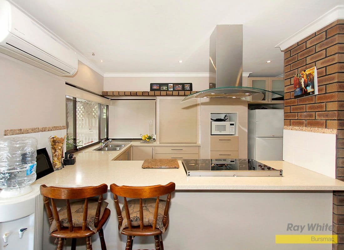 8 Peppermint Crescent, BALLAJURA WA 6066, Ballajura - Thumbnail 4