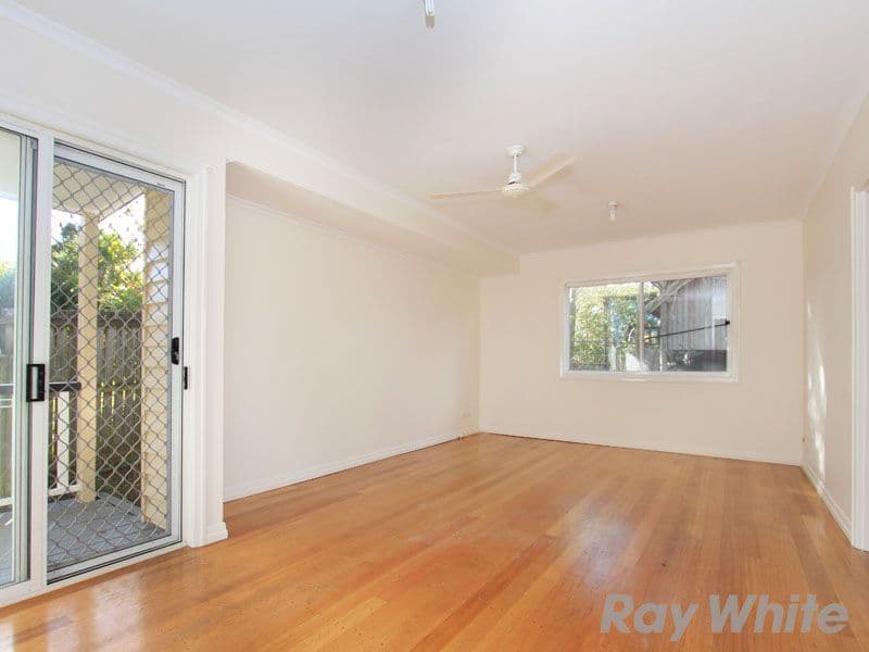62 Tenth Avenue, KEDRON QLD 4031, Kedron - Thumbnail 4