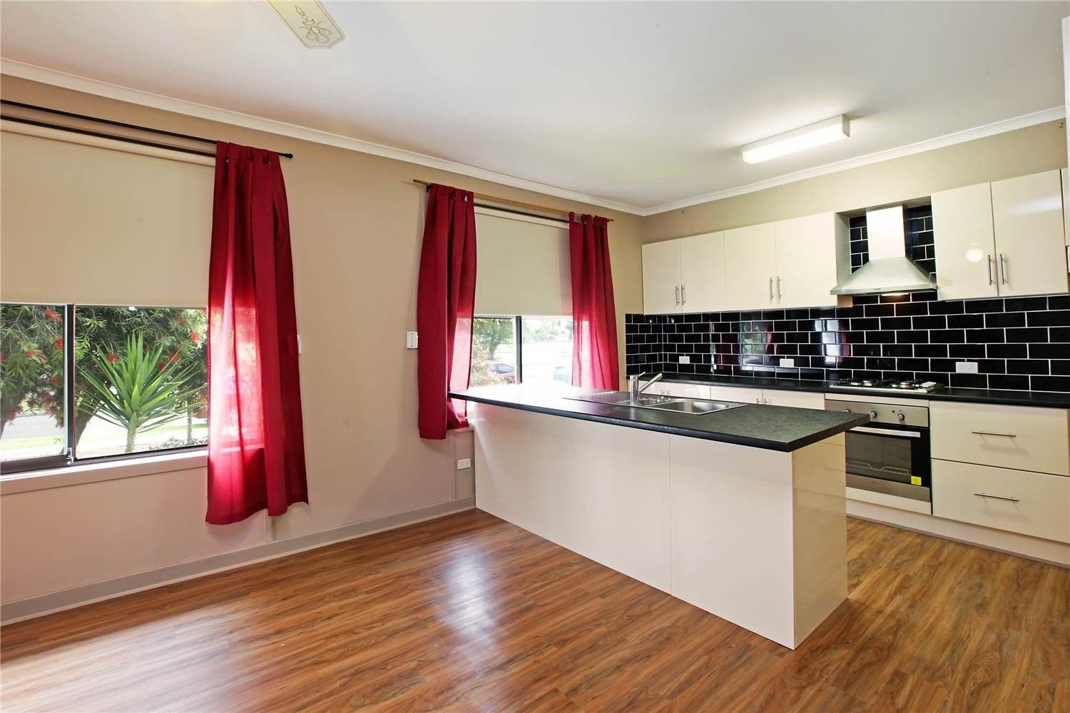 49 Gerbera Avenue, NORLANE VIC 3214, Norlane - Thumbnail 2