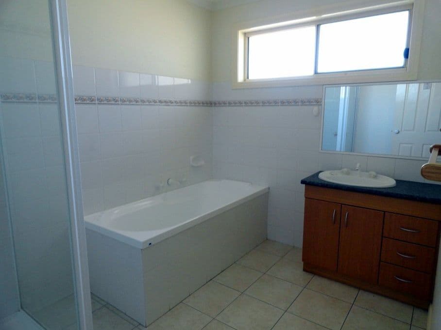 15 Rolain Avenue, SOUTH MORANG VIC 3752, South Morang - Thumbnail 6