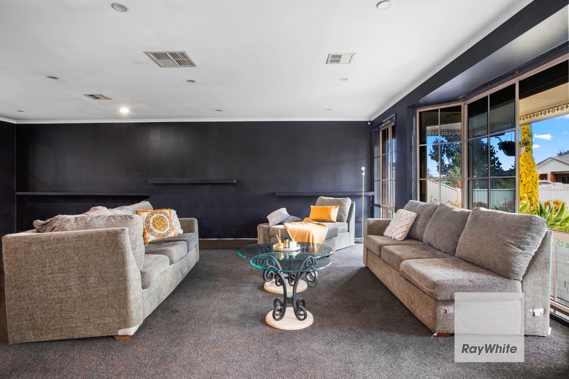 4 Beaumont Court, Sydenham VIC 3037, Sydenham - Thumbnail 2