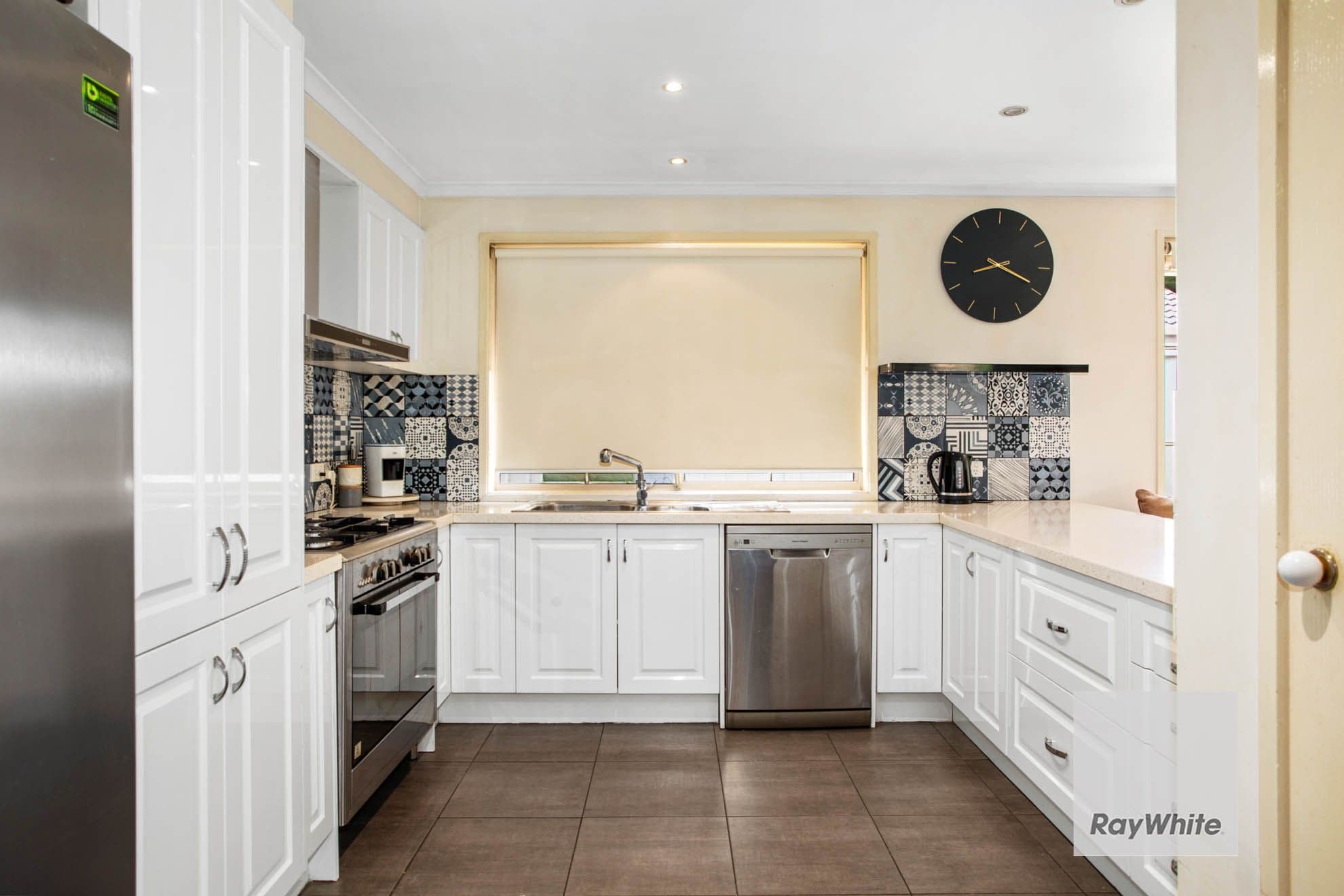 4 Beaumont Court, Sydenham VIC 3037, Sydenham - Thumbnail 4