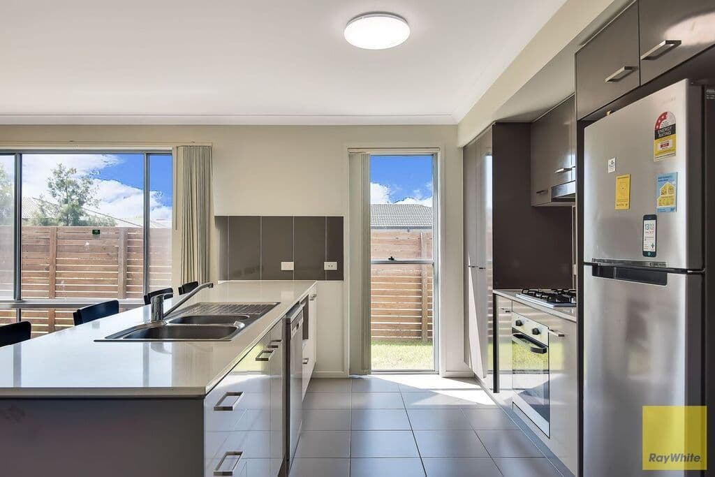 19 Westonbury Drive, Truganina VIC 3029, Truganina - Thumbnail 6