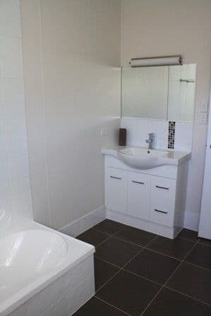 58 Crane Street, LONGREACH QLD 4730, Longreach - Thumbnail 7