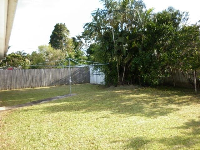 1 Fishburn Street, BENTLEY PARK QLD 4869, Bentley Park - Thumbnail 5