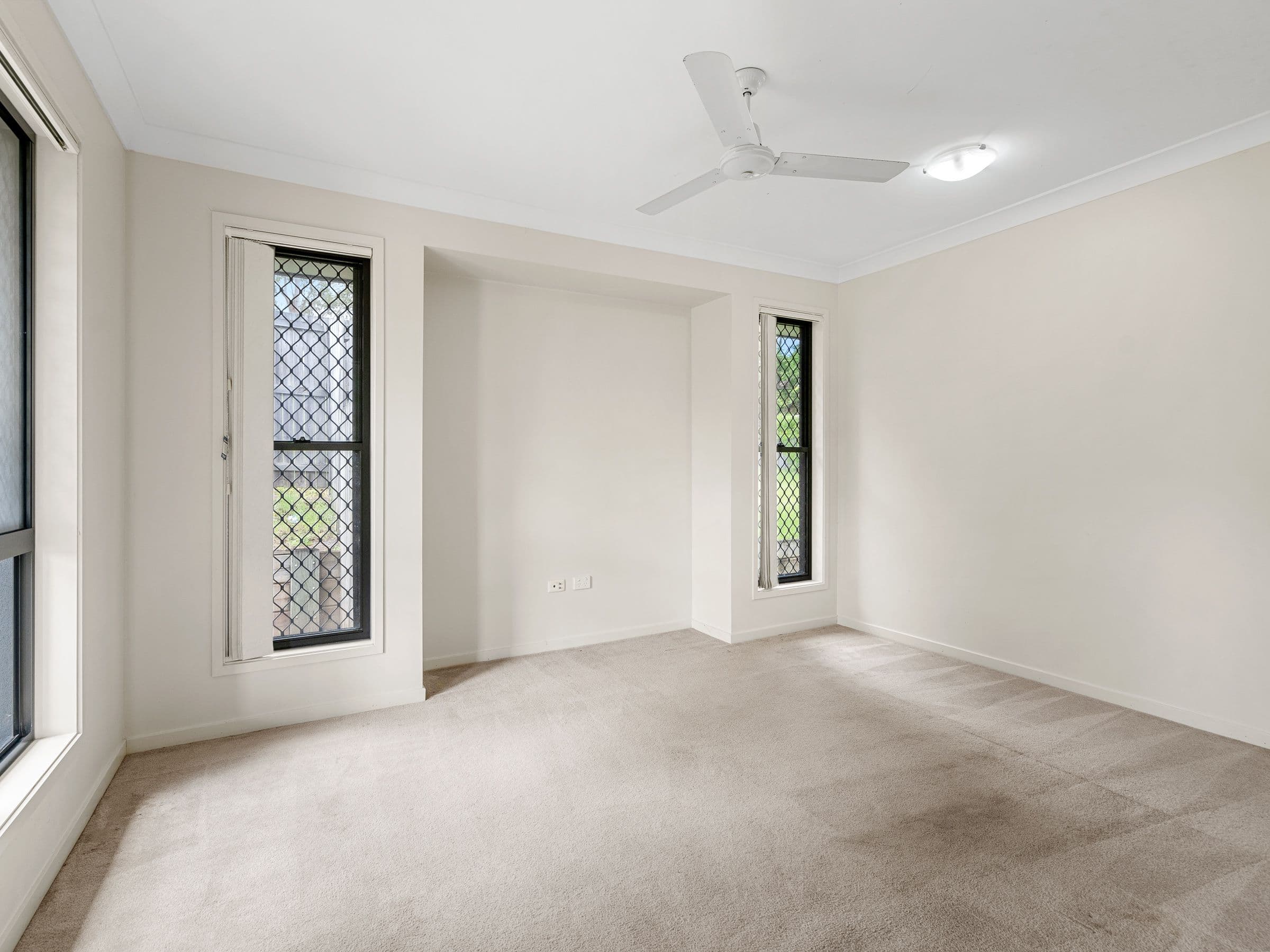 2 Gordon Drive, Bellbird Park QLD 4300, Bellbird Park - Thumbnail 5