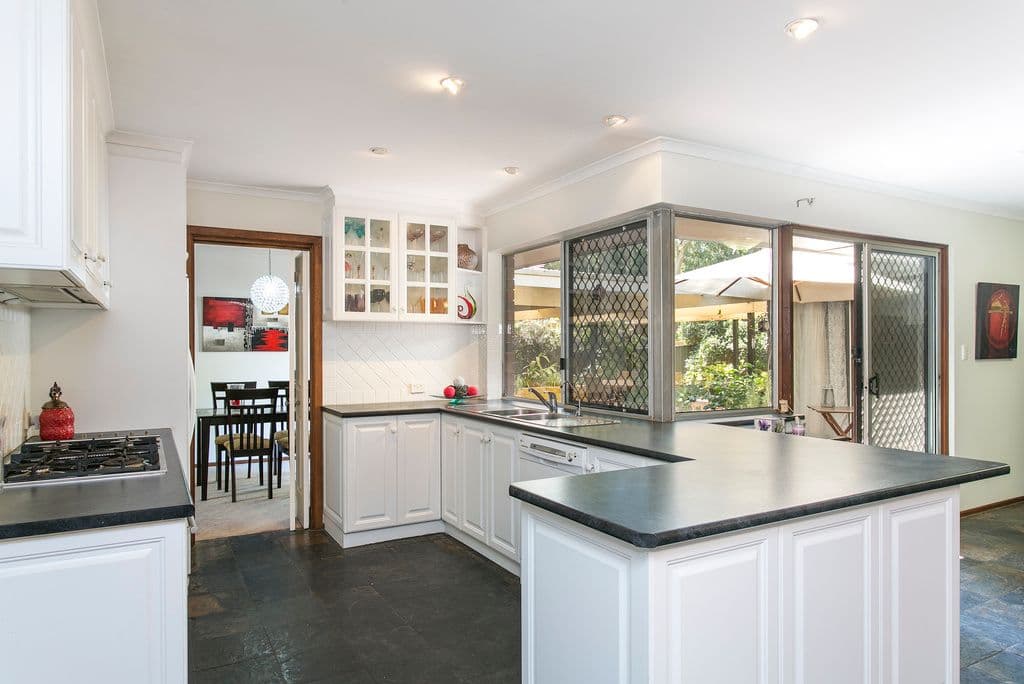 24 Horseshoe Drive, ABERFOYLE PARK SA 5159, Aberfoyle Park - Thumbnail 7