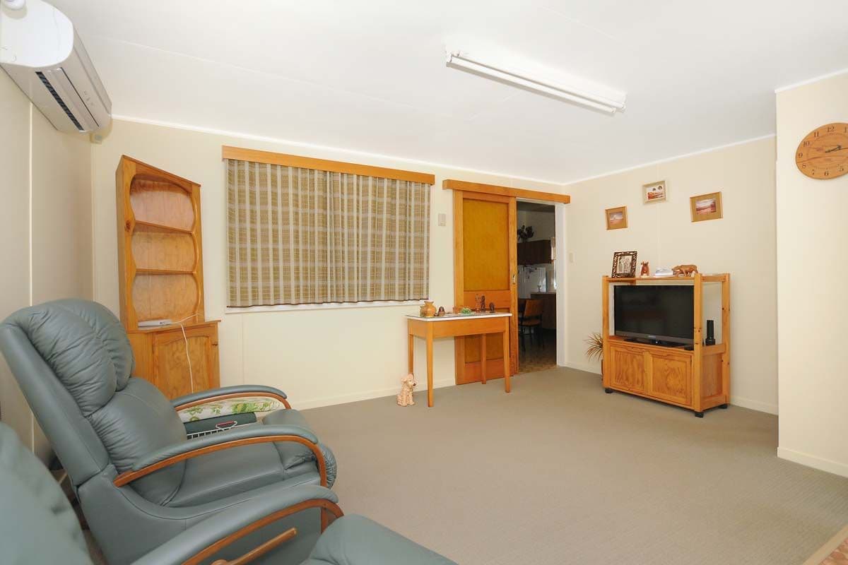 11a Victory Street, NEWTOWN QLD 4350, Newtown - Thumbnail 3