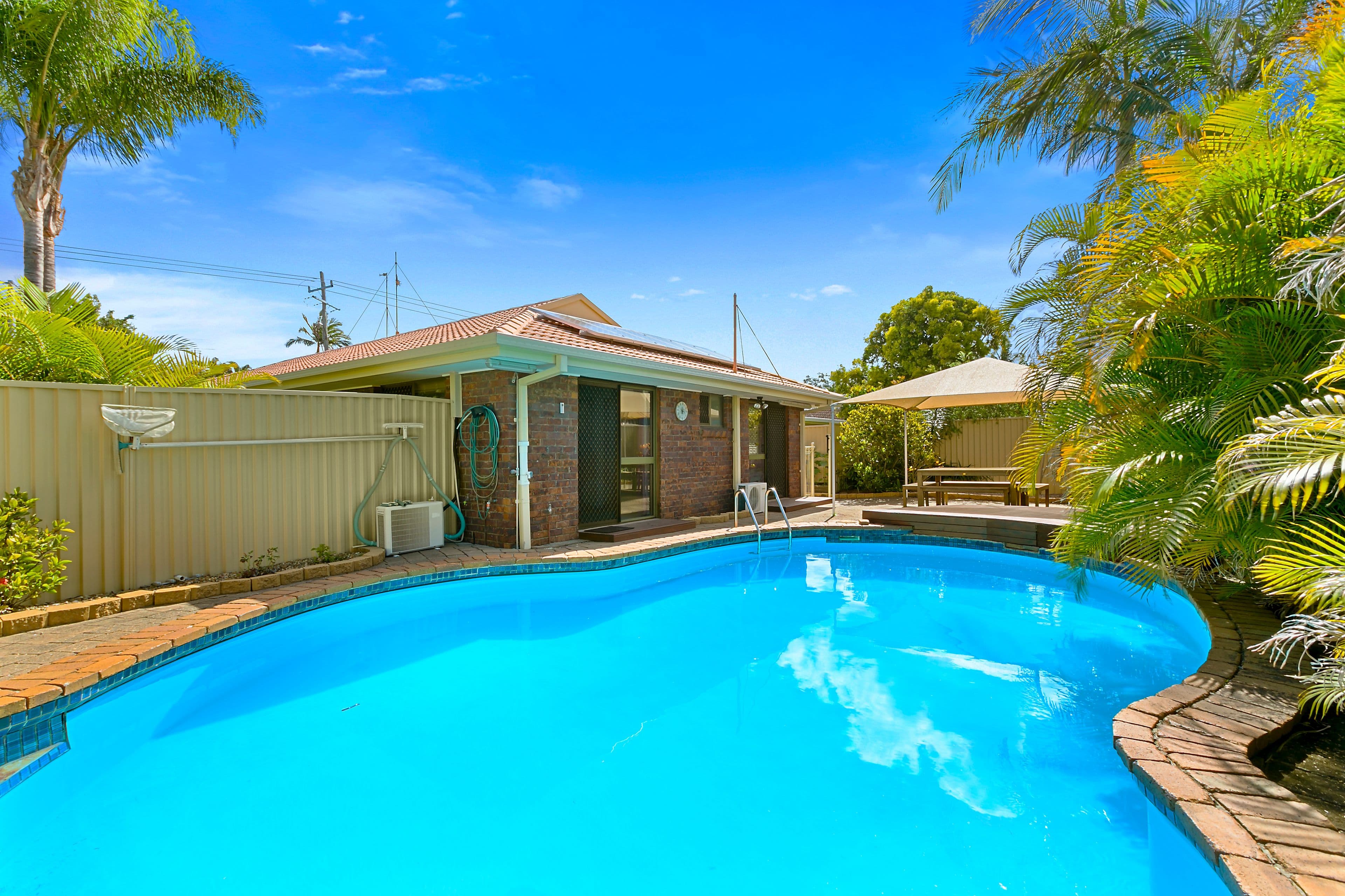 2 Burrinjuck Drive, Coombabah QLD 4216, Coombabah - Thumbnail 2