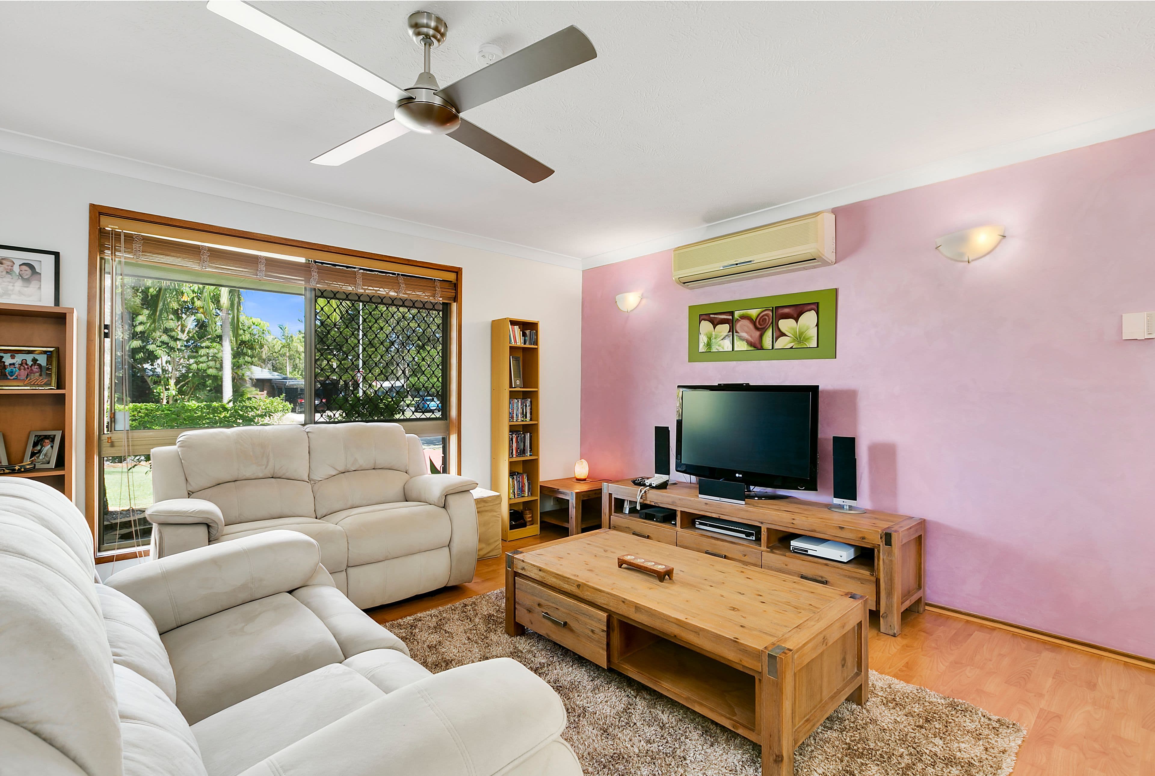 2 Burrinjuck Drive, Coombabah QLD 4216, Coombabah - Thumbnail 3