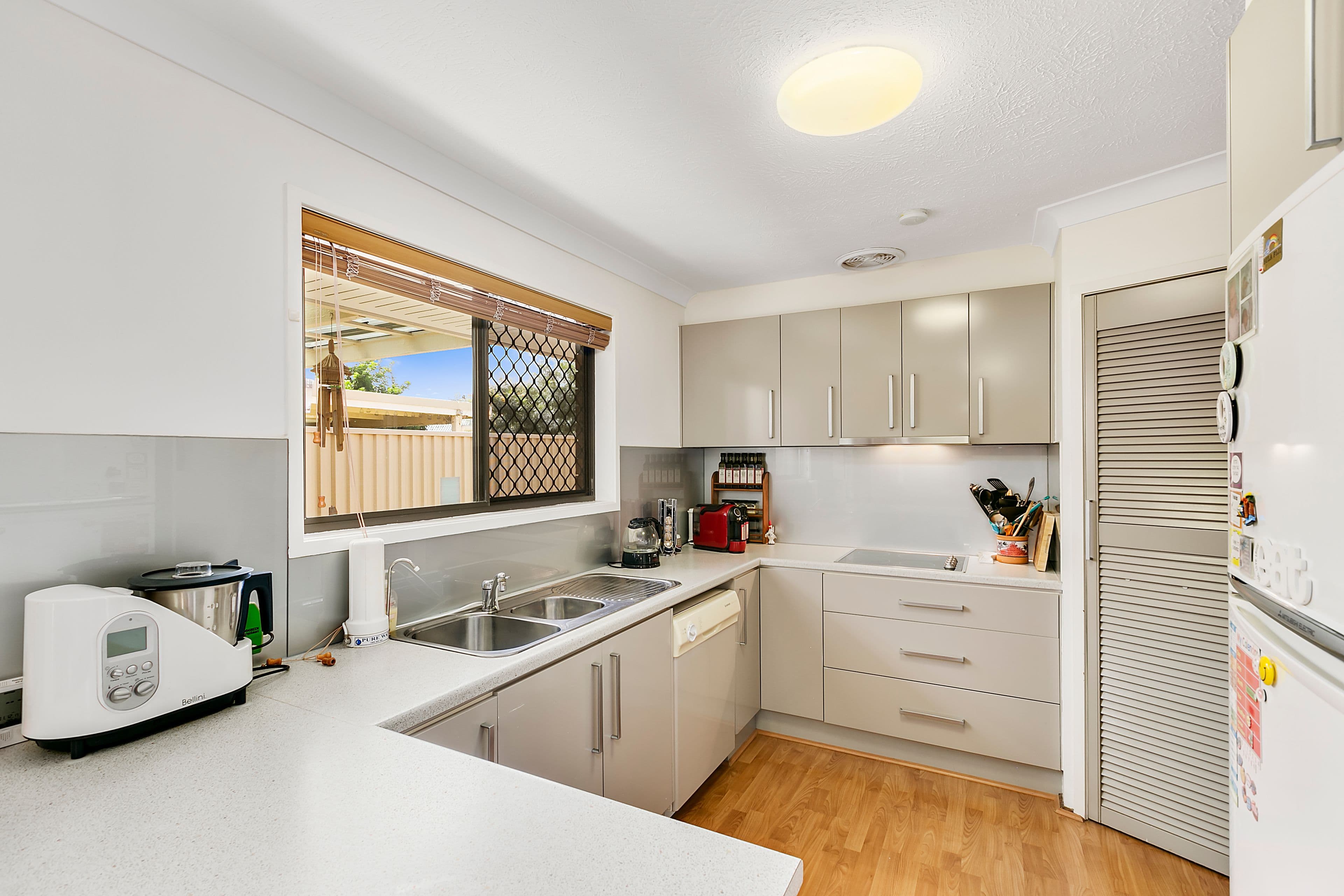2 Burrinjuck Drive, Coombabah QLD 4216, Coombabah - Thumbnail 6