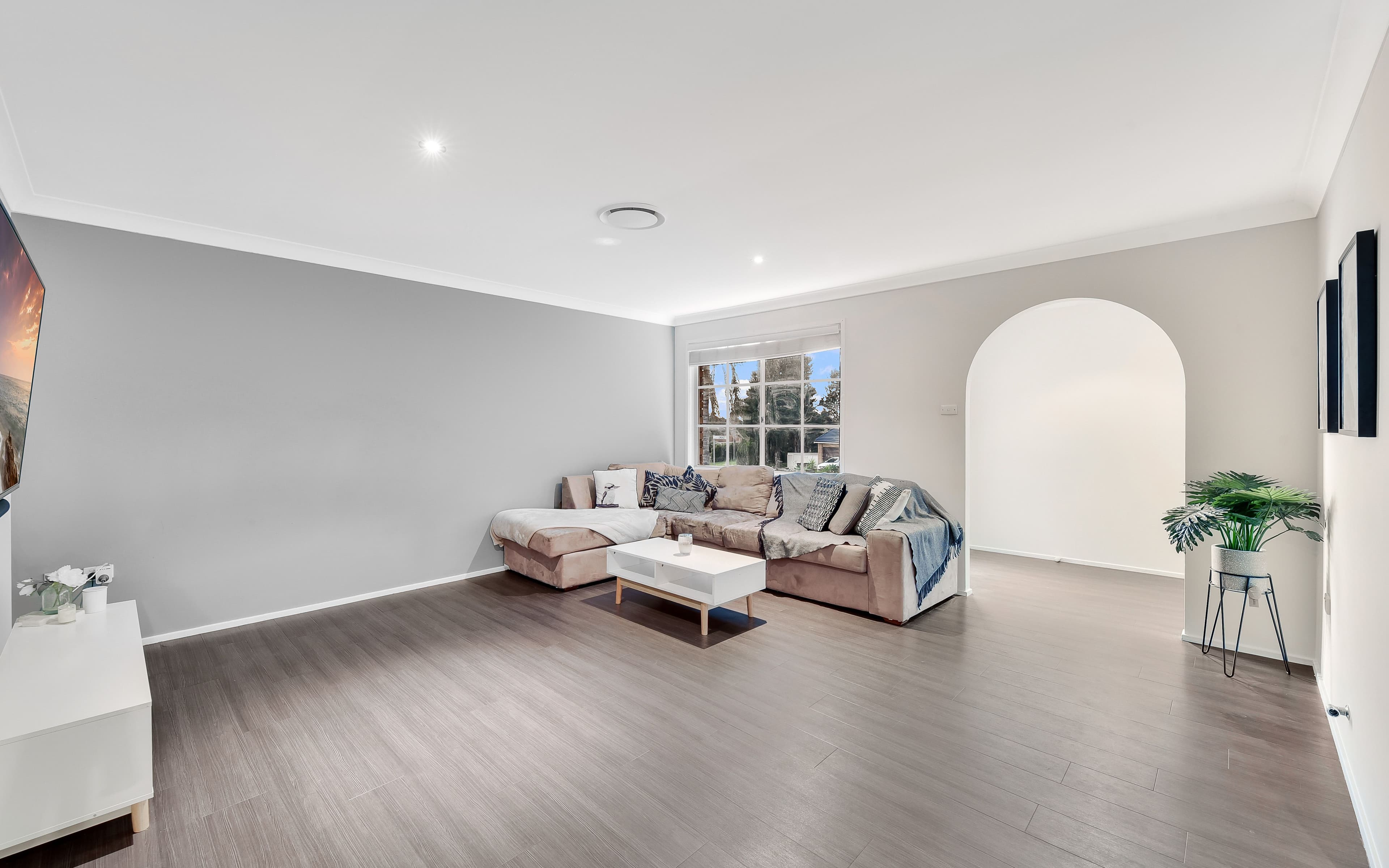 81 Lorenzo Crescent, Rosemeadow NSW 2560, Rosemeadow - Thumbnail 4