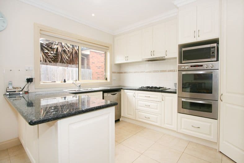 7 Kensington Place, MOOROOLBARK VIC 3138, Mooroolbark - Thumbnail 2