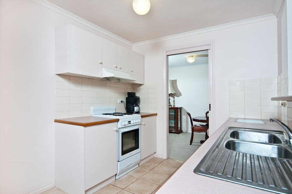 4 10 Leonore Close, REYNELLA SA 5161, Reynella East - Thumbnail 3