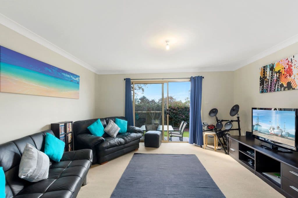 6 Waratah Street, Hill Top - Thumbnail 4