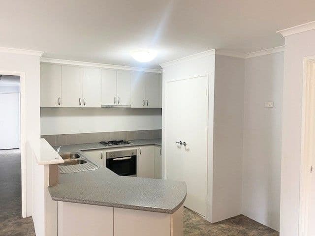 140A Eudoria Street, Gosnells WA 6110, Gosnells - Thumbnail 3