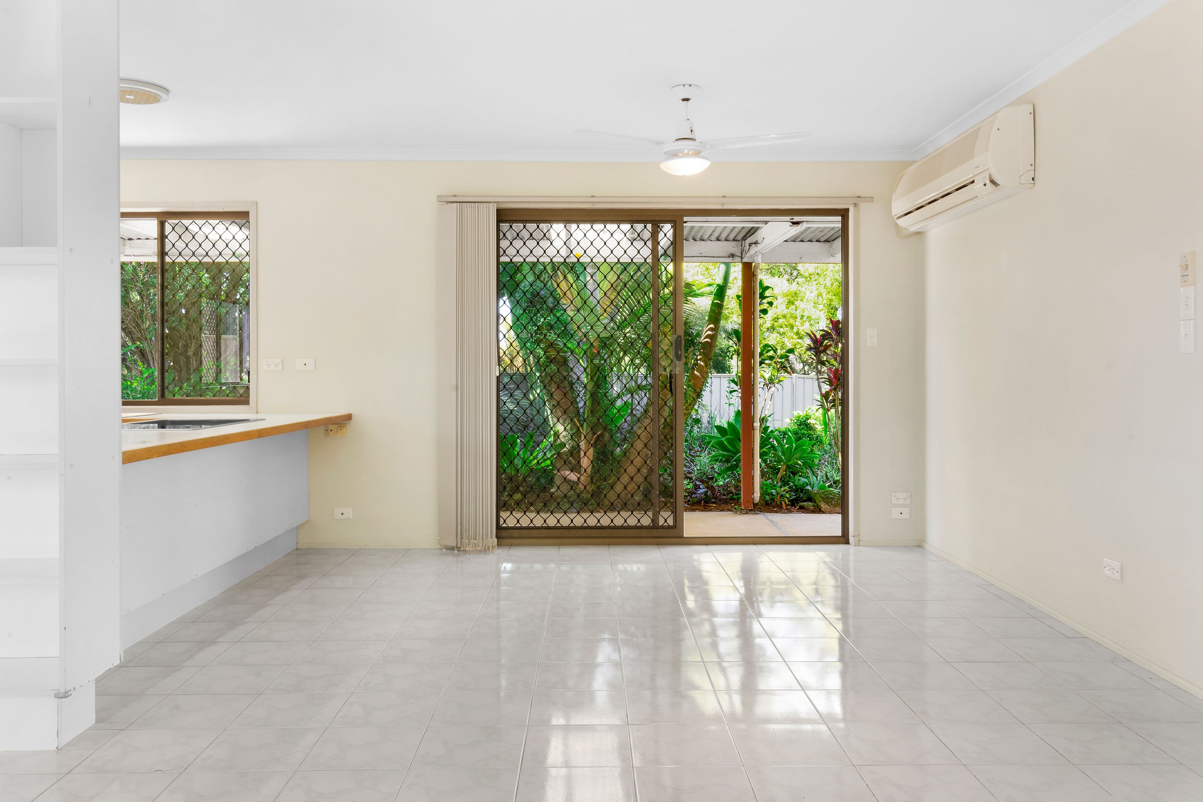 12 Burcott Court, Carrara QLD 4211, Carrara - Thumbnail 4