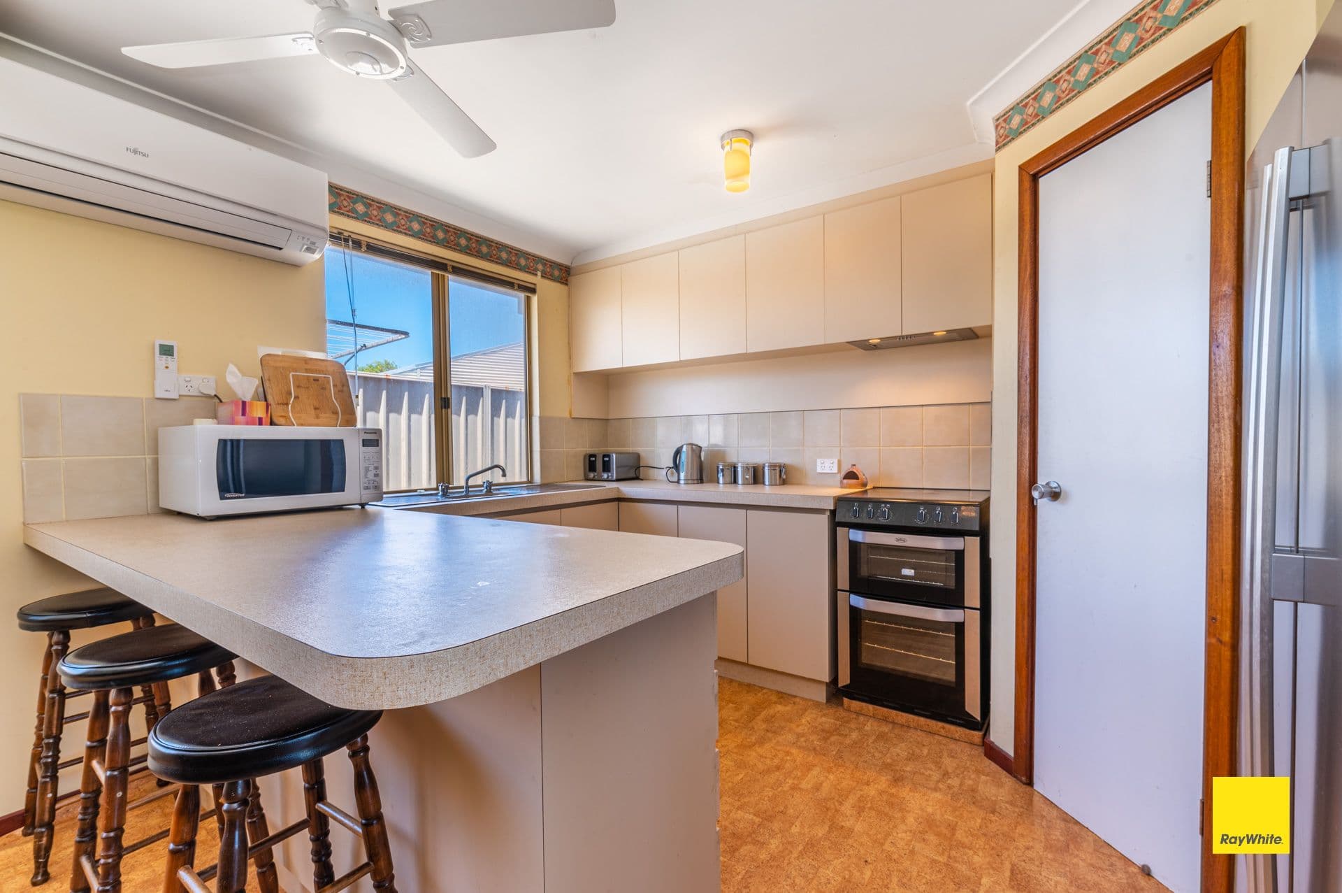 8 Lawrence Place, Lancelin WA 6044, Lancelin - Thumbnail 4