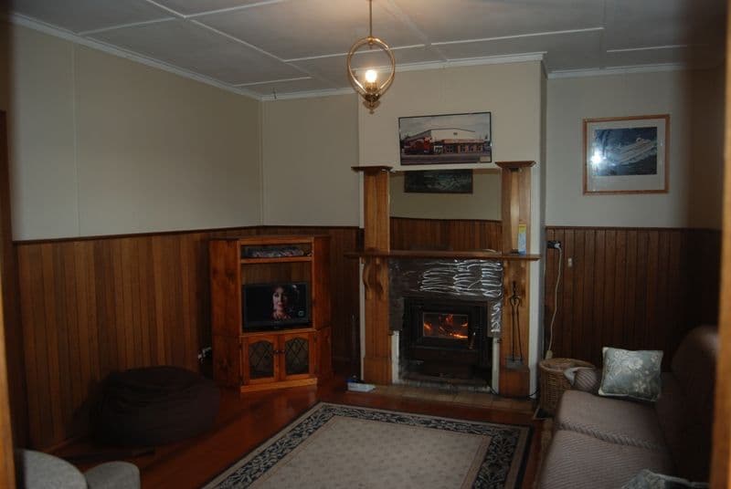 19 Esplanade, TRIABUNNA TAS 7190, Triabunna - Thumbnail 3