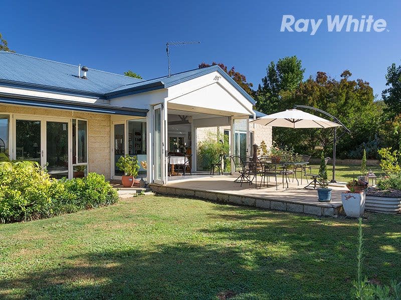 58 Isaacs Avenue, Yackandandah VIC 3749, Yackandandah - Thumbnail 2