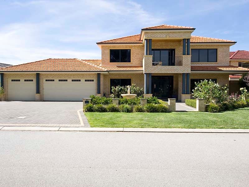 6 Corsham Gardens, CANNING VALE WA 6155, Canning Vale - Thumbnail 2