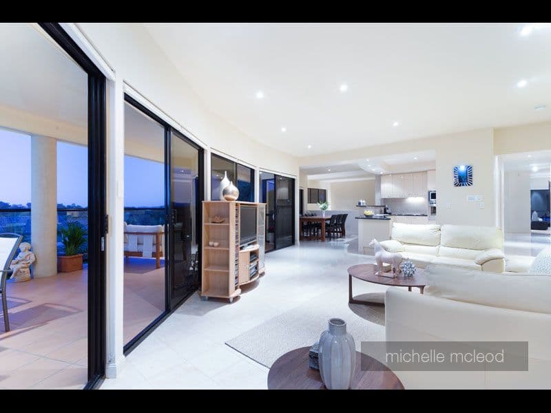 2 Hakea Crescent, Chapel Hill QLD 4069, Chapel Hill - Thumbnail 7