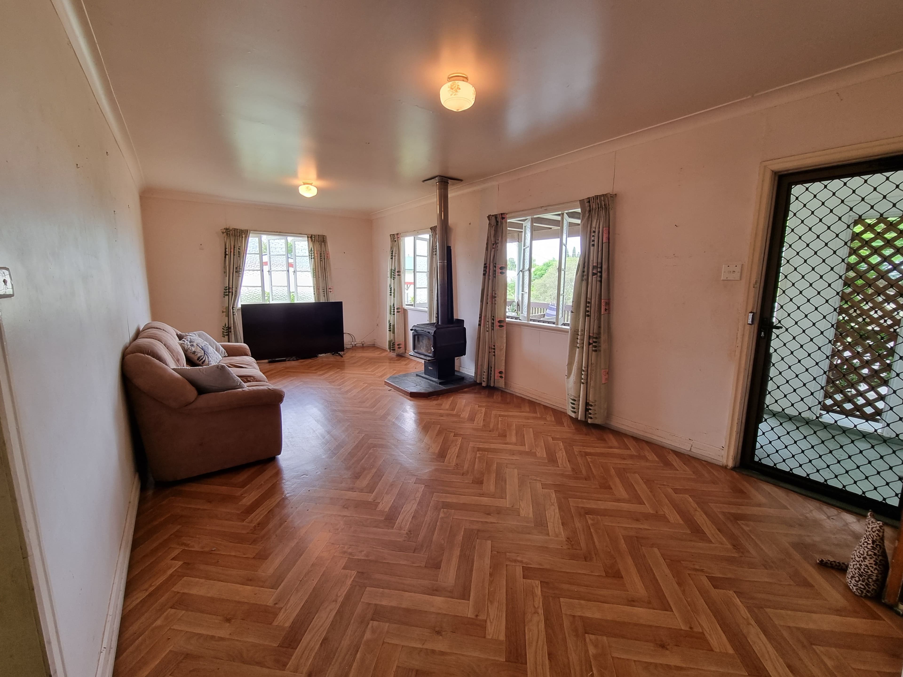 27 Kropp Street, Kilcoy QLD 4515, Kilcoy - Thumbnail 5