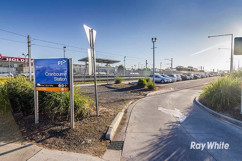 126 Circle Drive South, Cranbourne VIC 3977, Cranbourne - Thumbnail 5