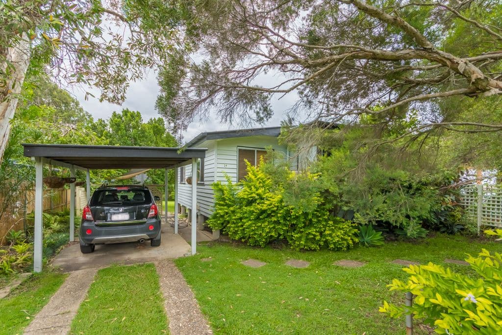 39 Young Street, Petrie QLD 4502, Petrie - Thumbnail 2