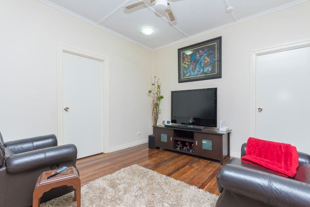 39 Young Street, Petrie QLD 4502, Petrie - Thumbnail 3