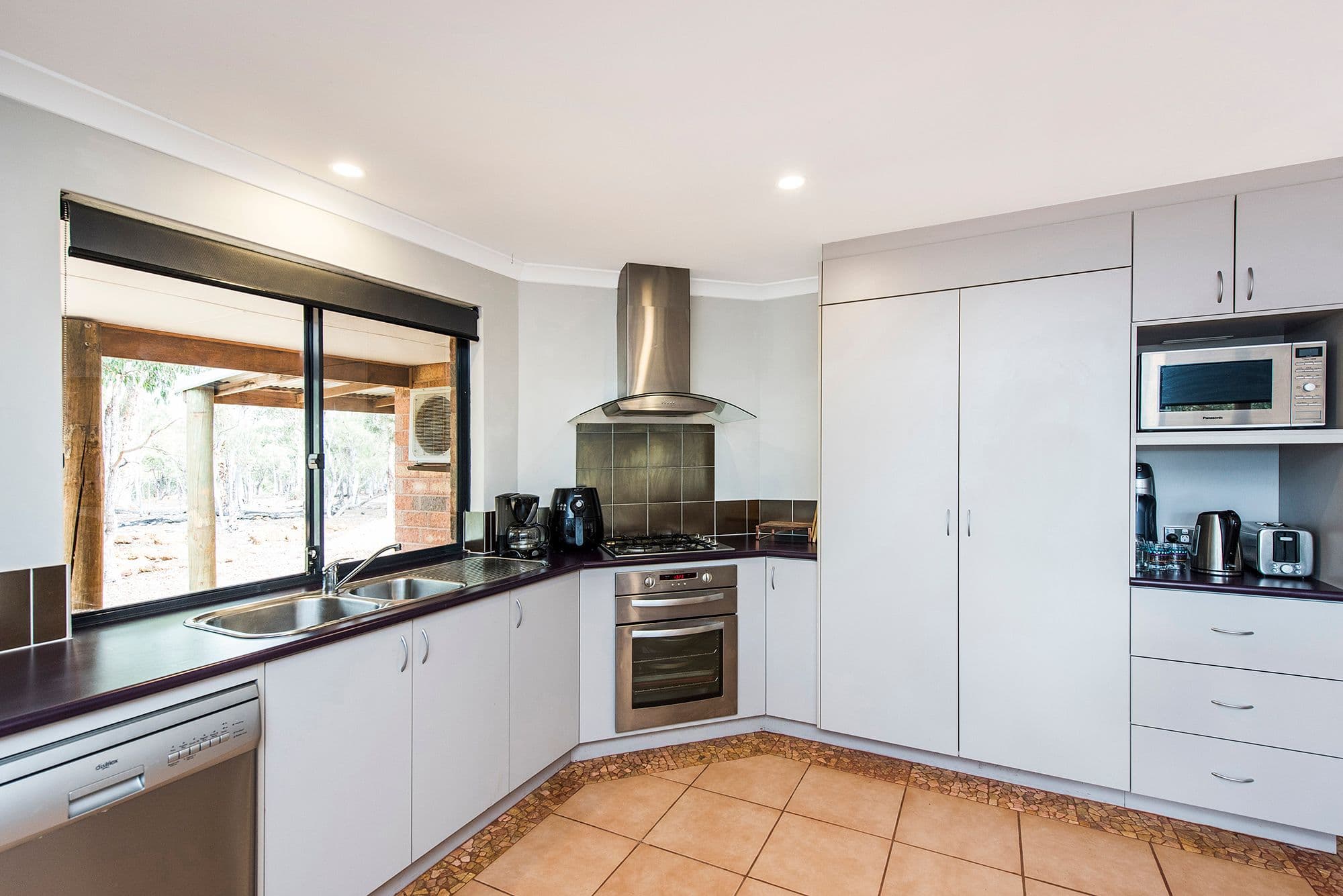 18 Kooyong Close, Bullsbrook WA 6084, Bullsbrook - Thumbnail 3