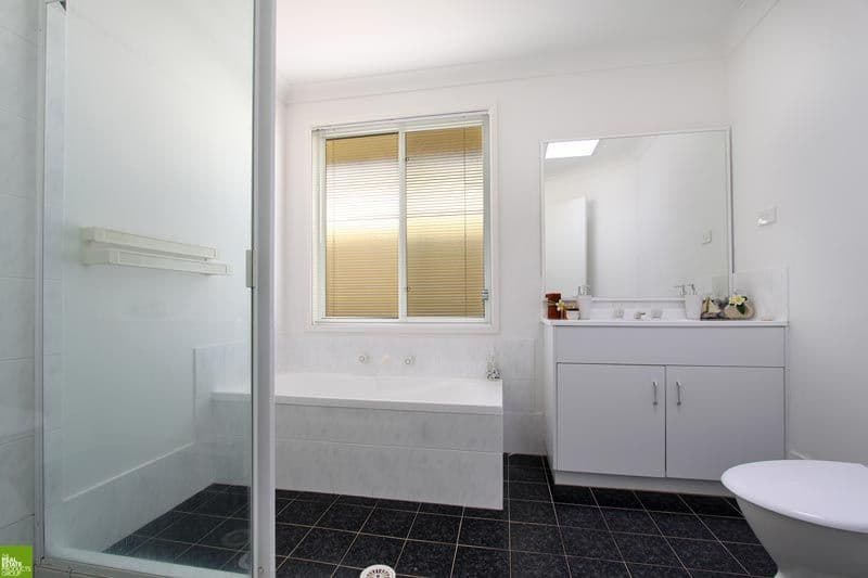 7 Hennessy Street, FLINDERS NSW 2529, Flinders - Thumbnail 4