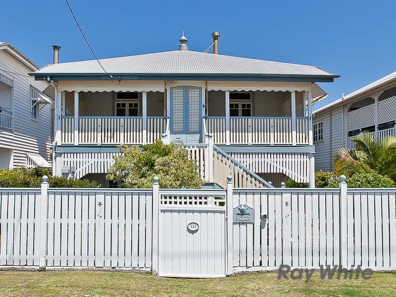 114 Flinders Parade, SANDGATE QLD 4017, Sandgate - Thumbnail 2