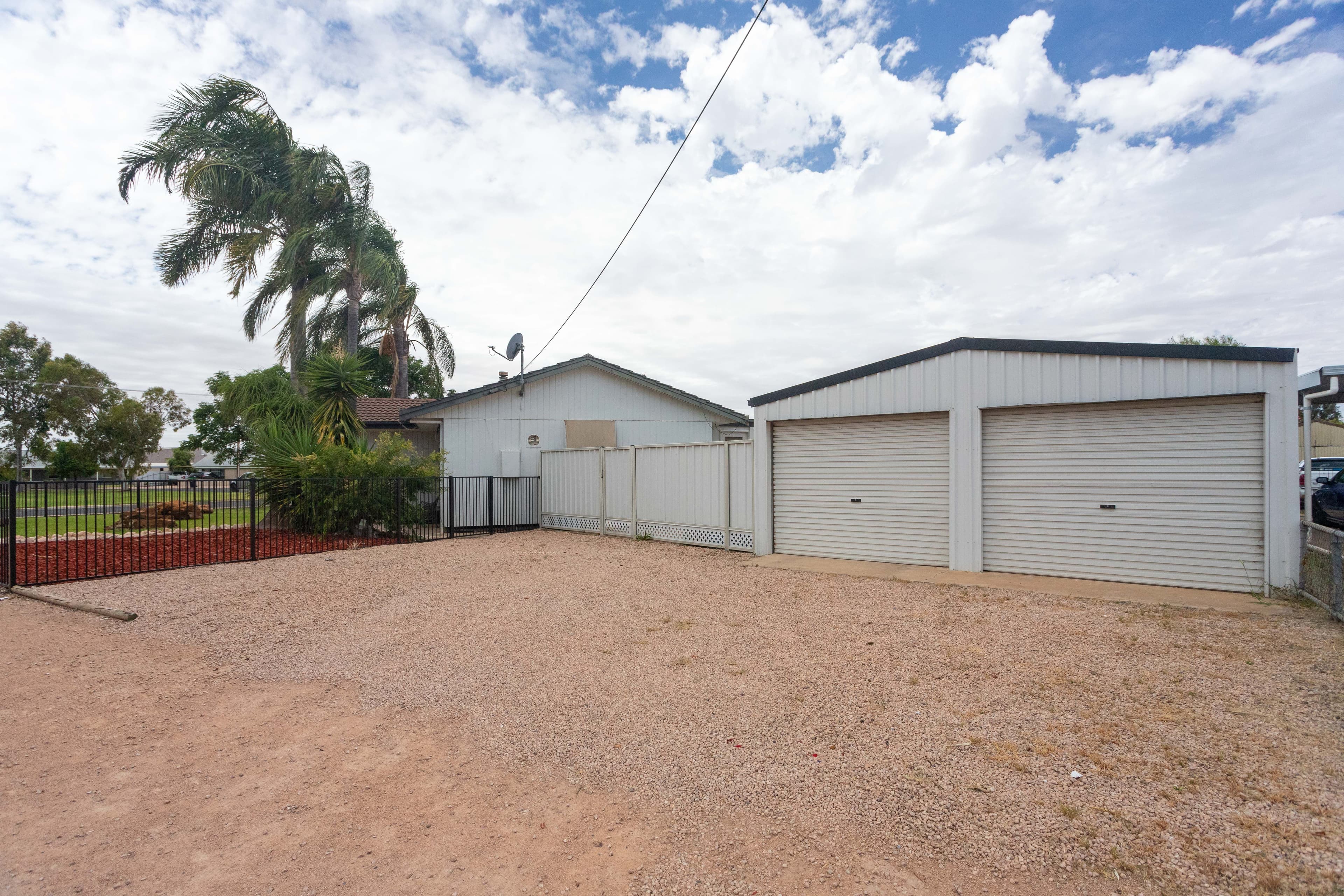 31 Acacia Crescent, Renmark SA 5341, Renmark - Thumbnail 3