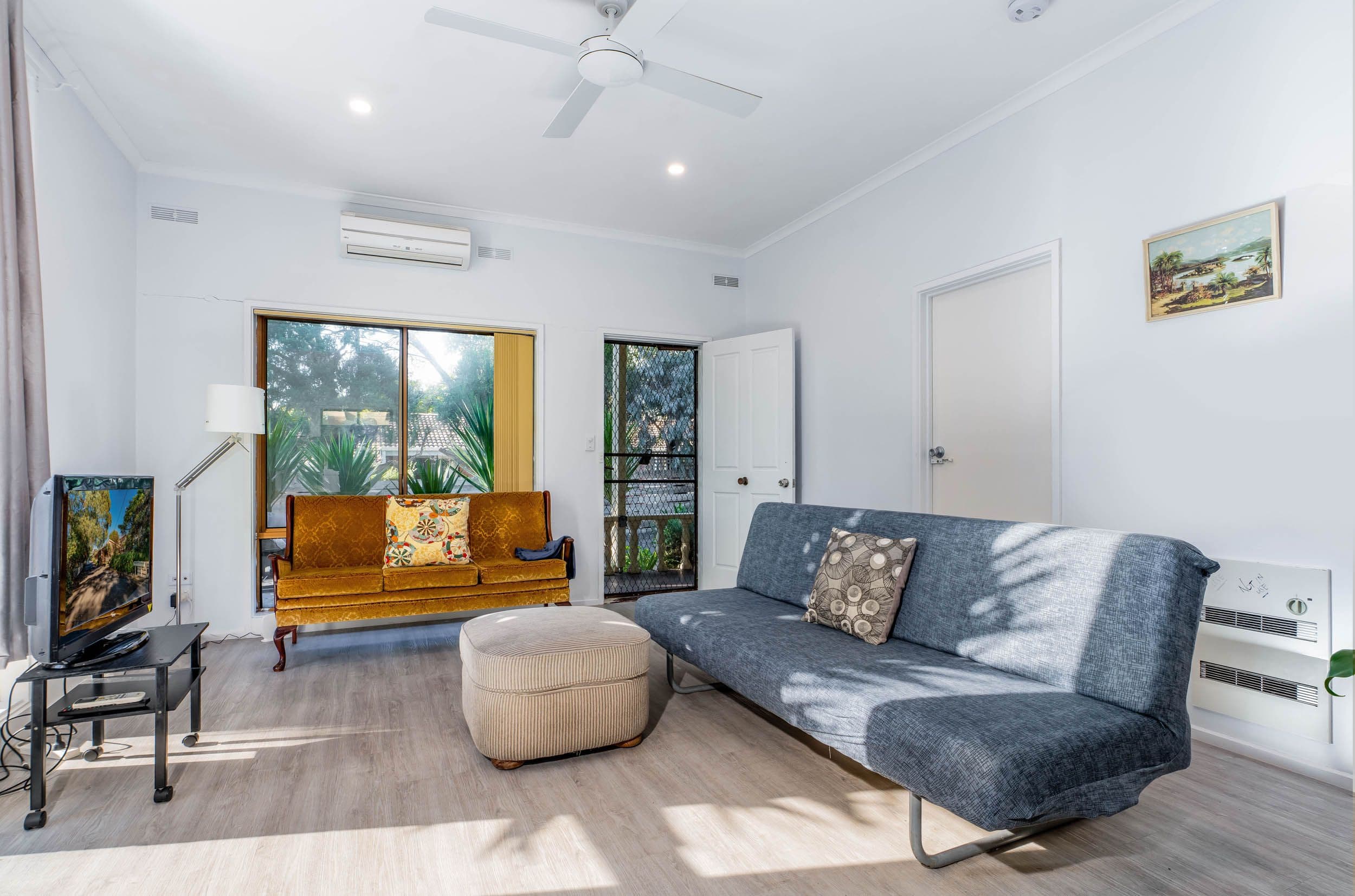 53 Chapel Street, Cowes VIC 3922, Cowes - Thumbnail 2