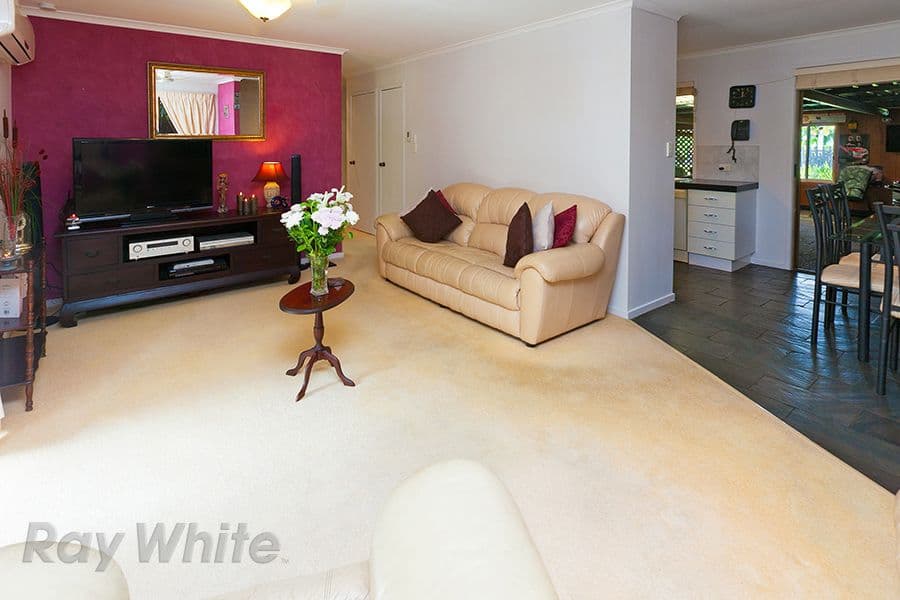 30 Barry Drive, REDBANK PLAINS QLD 4301, Redbank Plains - Thumbnail 2