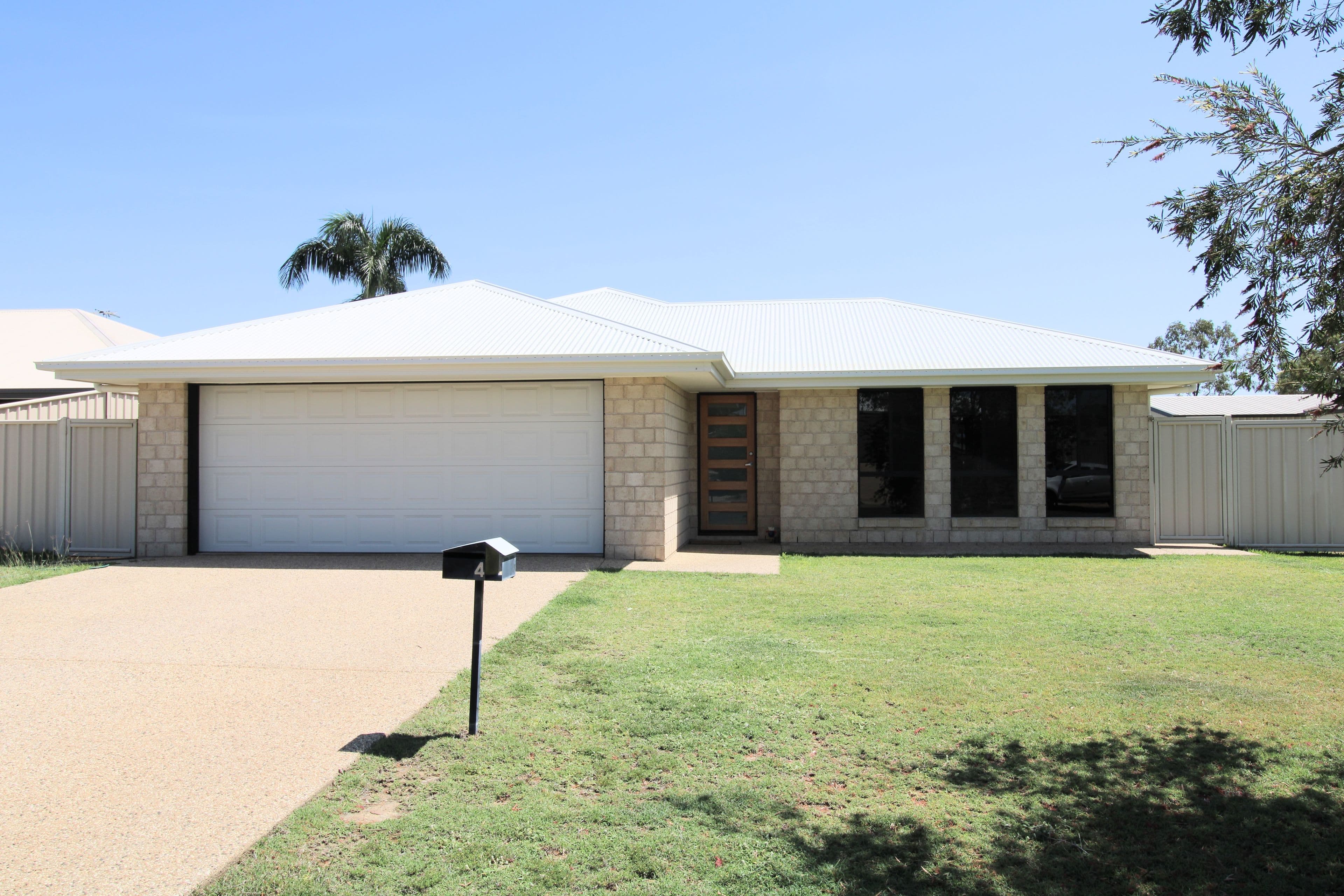 4 Wright Street, Emerald QLD 4720, Emerald - Image 1