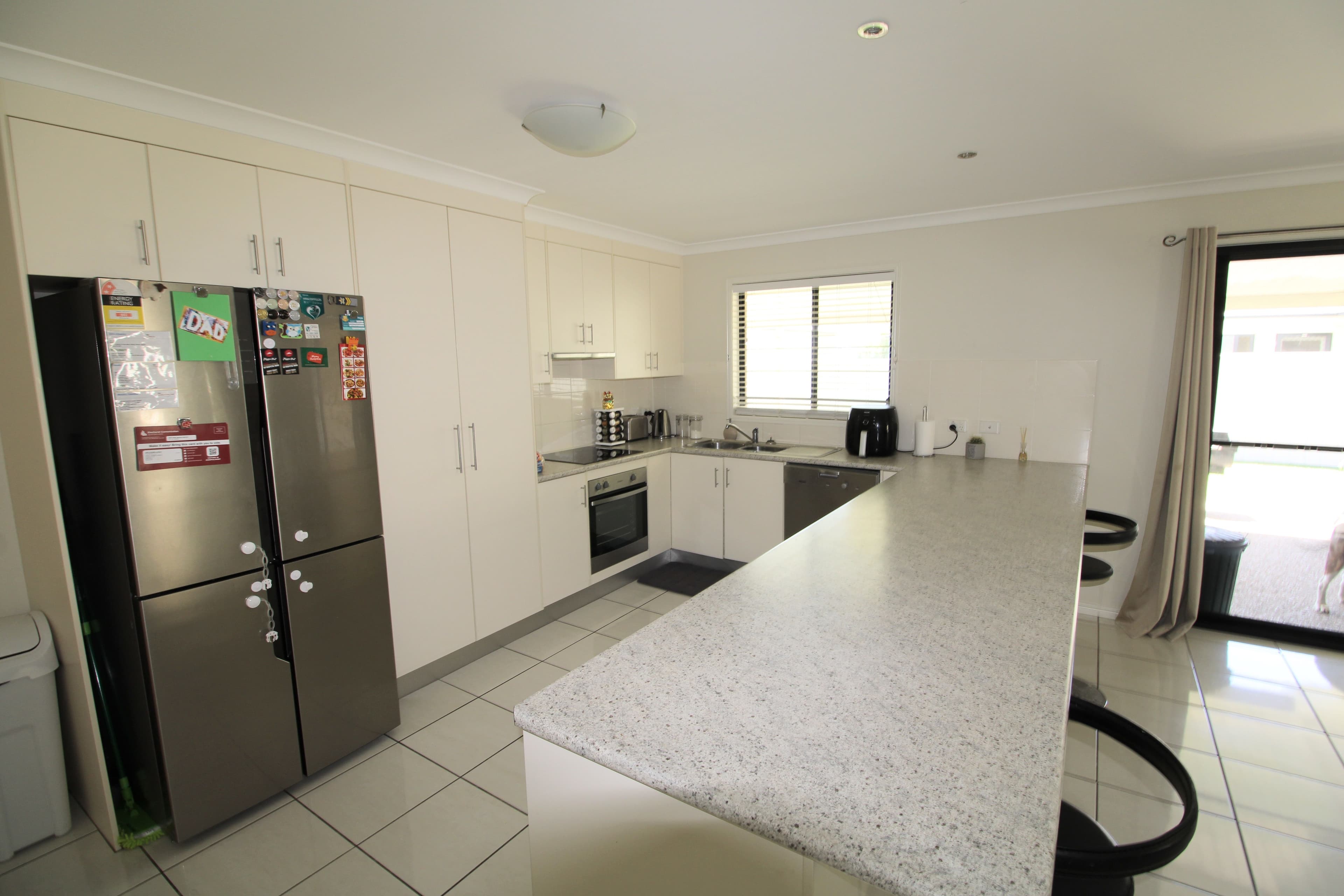 4 Wright Street, Emerald QLD 4720, Emerald - Thumbnail 2