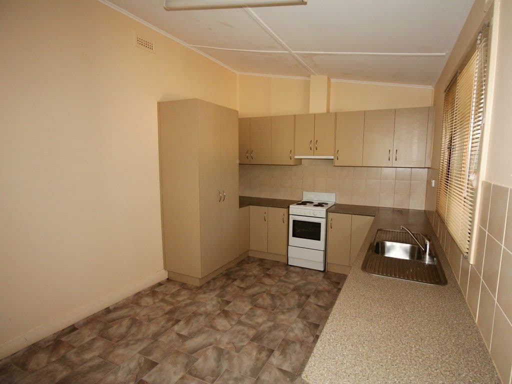 14 Shiraz Street, Berri SA 5343, Berri - Thumbnail 3