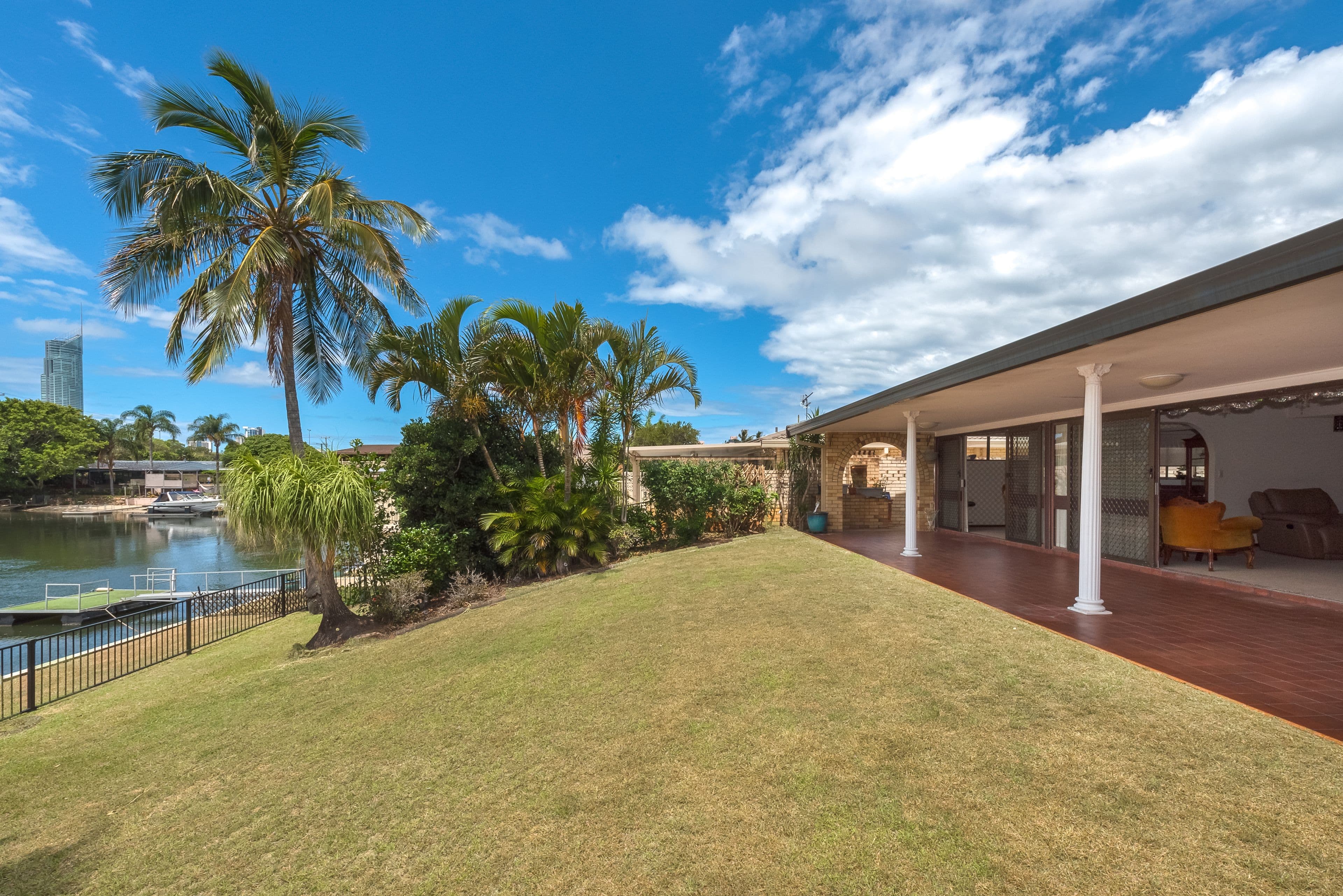 23 Rapallo Avenue, Isle Of Capri QLD 4217, Isle Of Capri - Thumbnail 2
