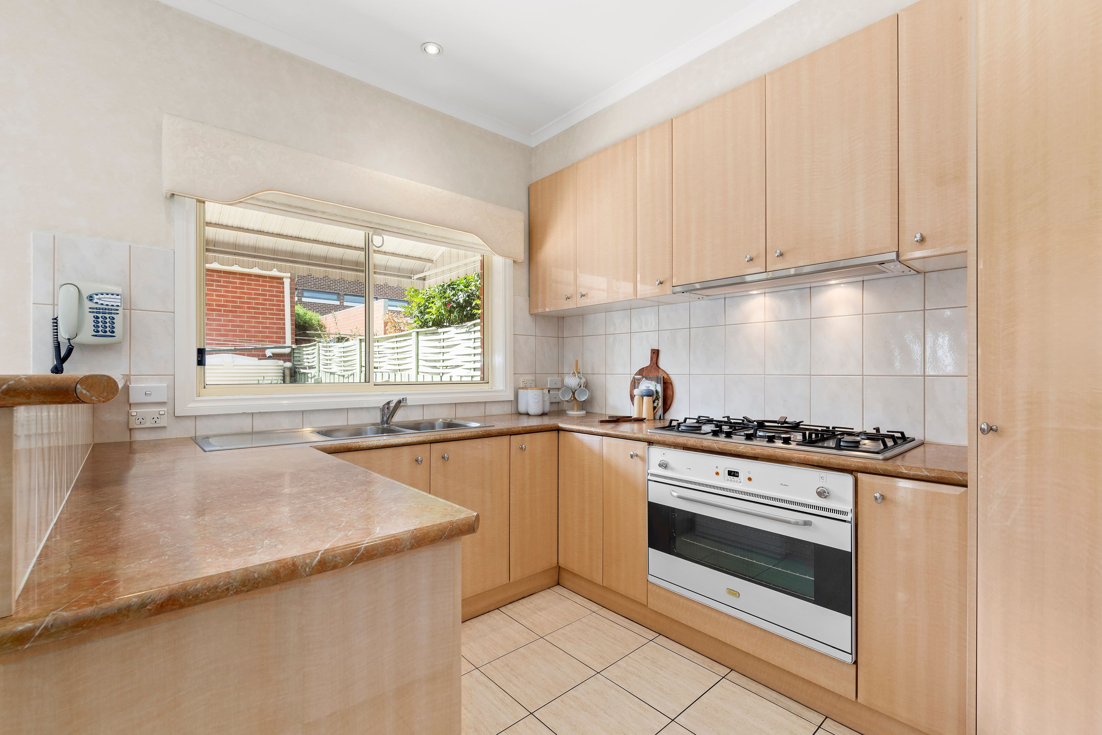 12 Westwood Drive, Mill Park VIC 3082, Mill Park - Thumbnail 2