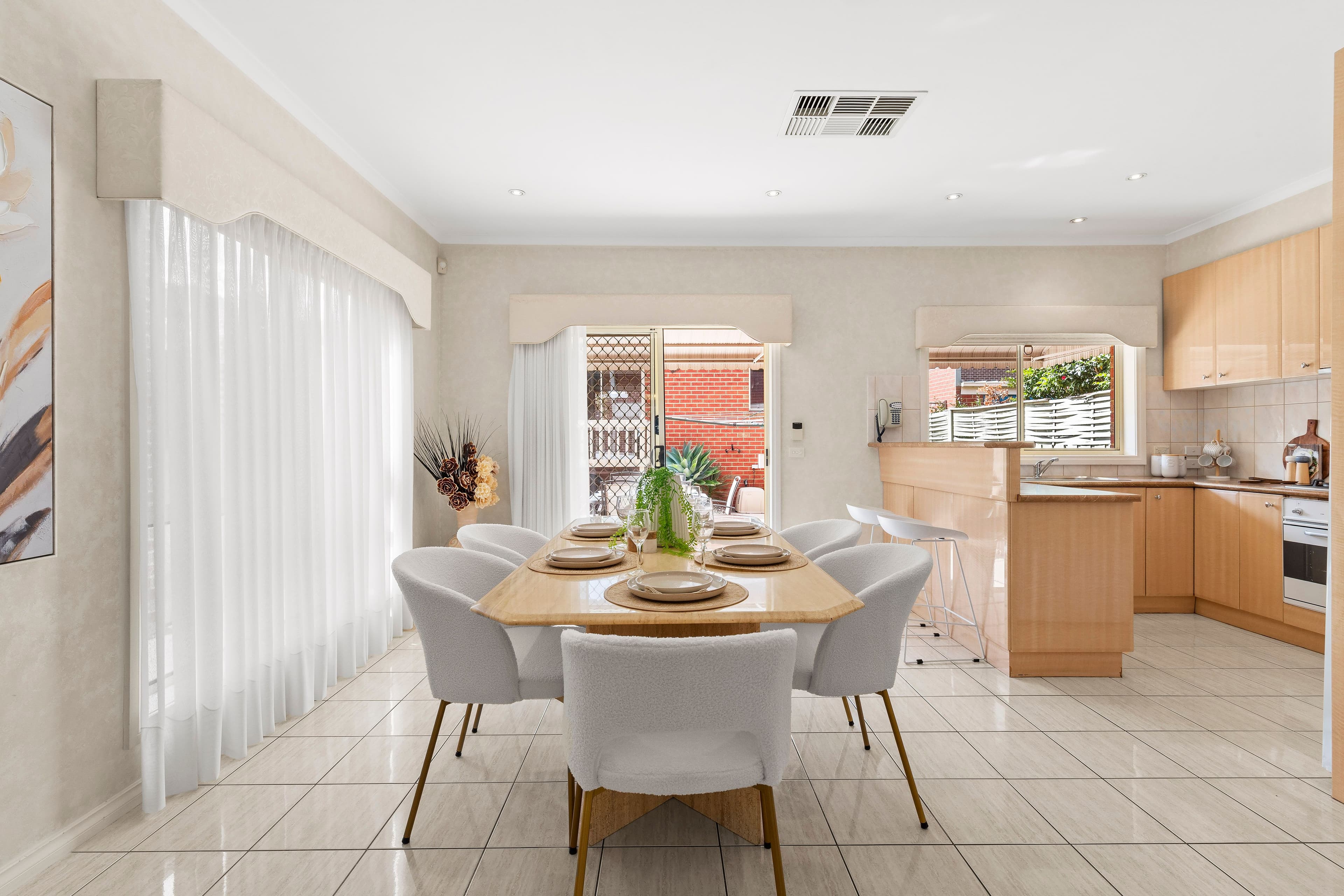 12 Westwood Drive, Mill Park VIC 3082, Mill Park - Thumbnail 3