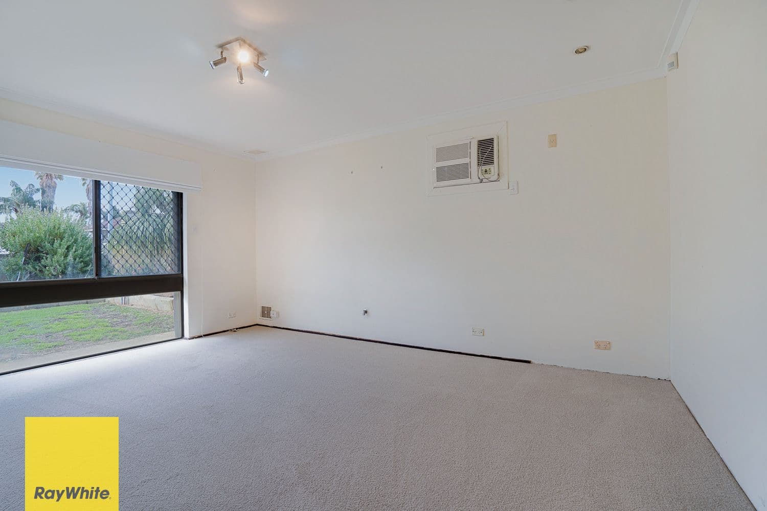 53 Gayford Way, Girrawheen WA 6064, Girrawheen - Thumbnail 7