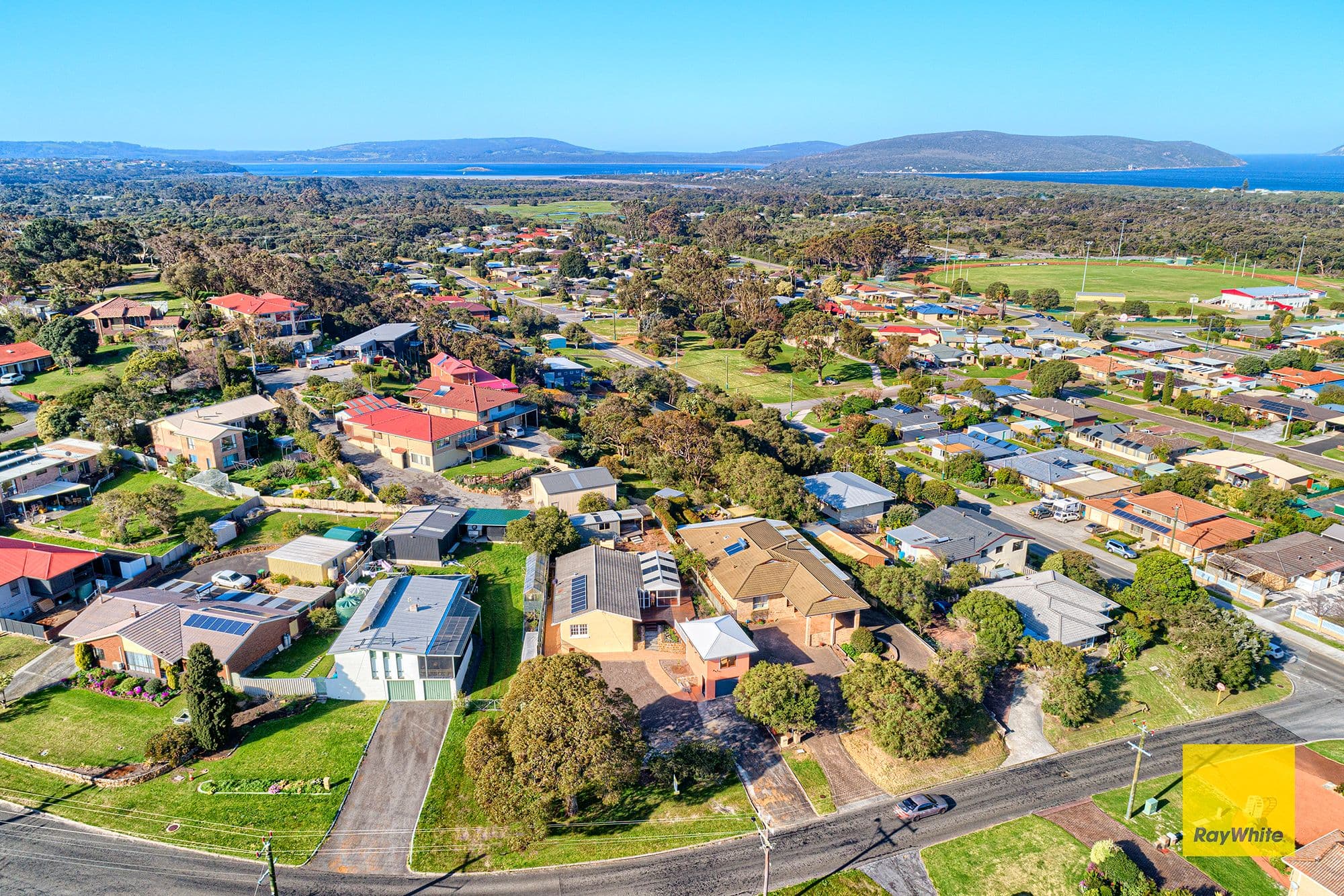 8 Eclipse Drive, Collingwood Heights WA 6330, Collingwood Heights - Thumbnail 2