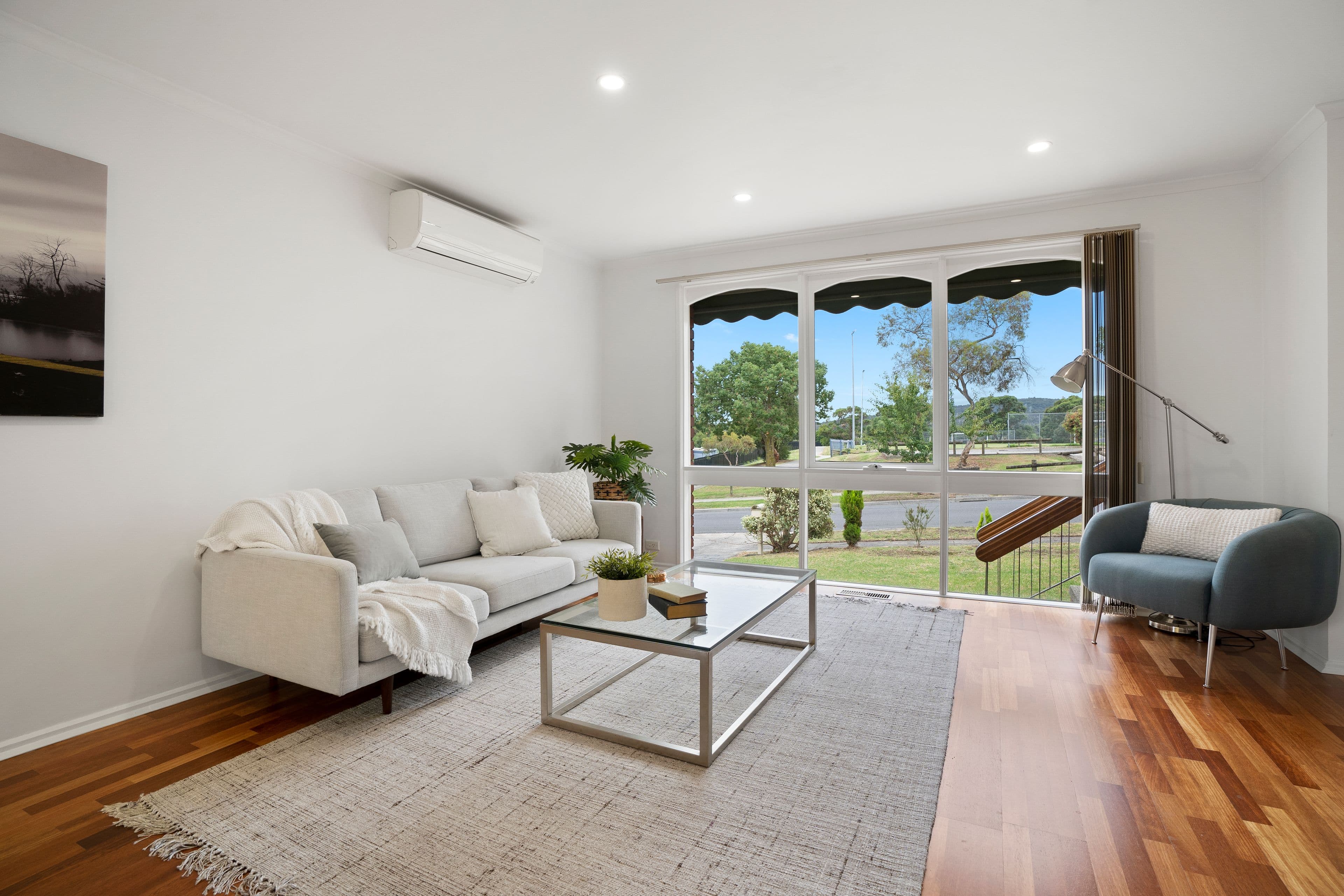 19 Haverstock Hill Close, Endeavour Hills VIC 3802, Endeavour Hills - Thumbnail 2