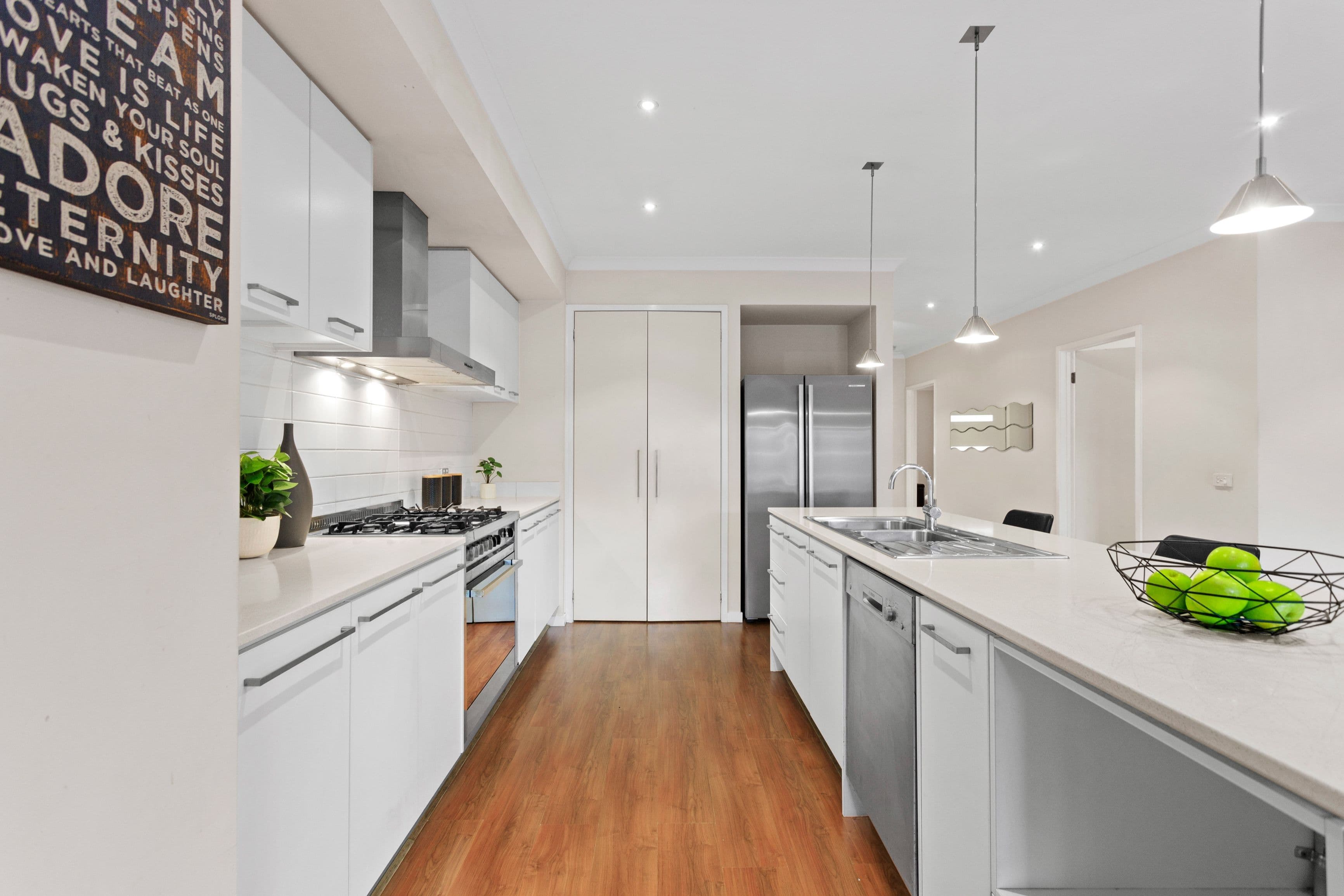 6 Powlett Street, Mernda VIC 3754, Mernda - Thumbnail 2
