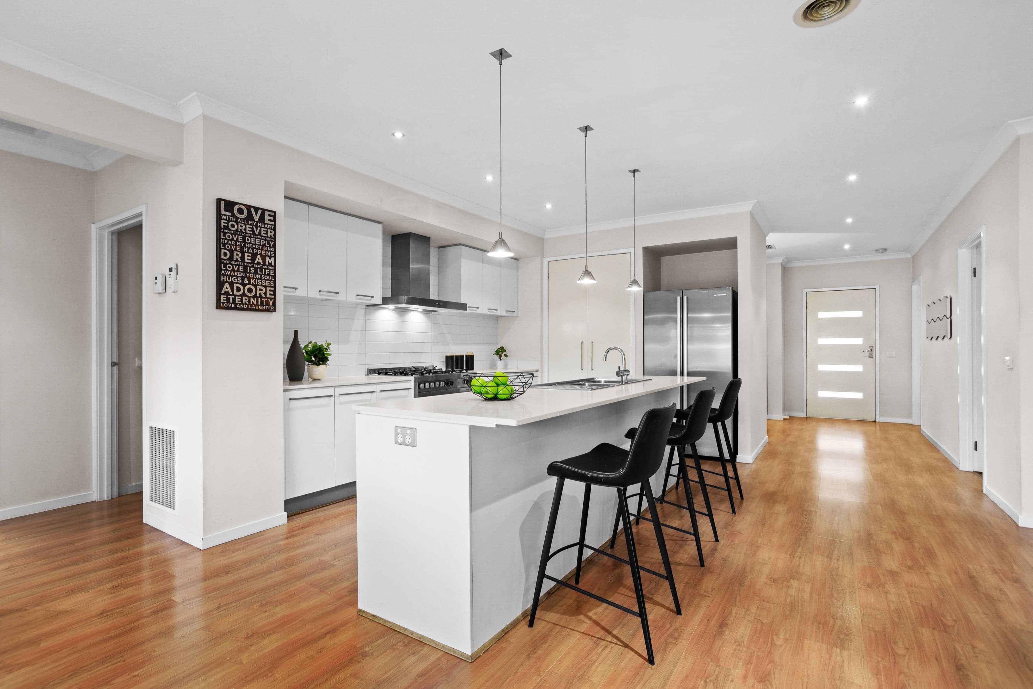 6 Powlett Street, Mernda VIC 3754, Mernda - Thumbnail 3