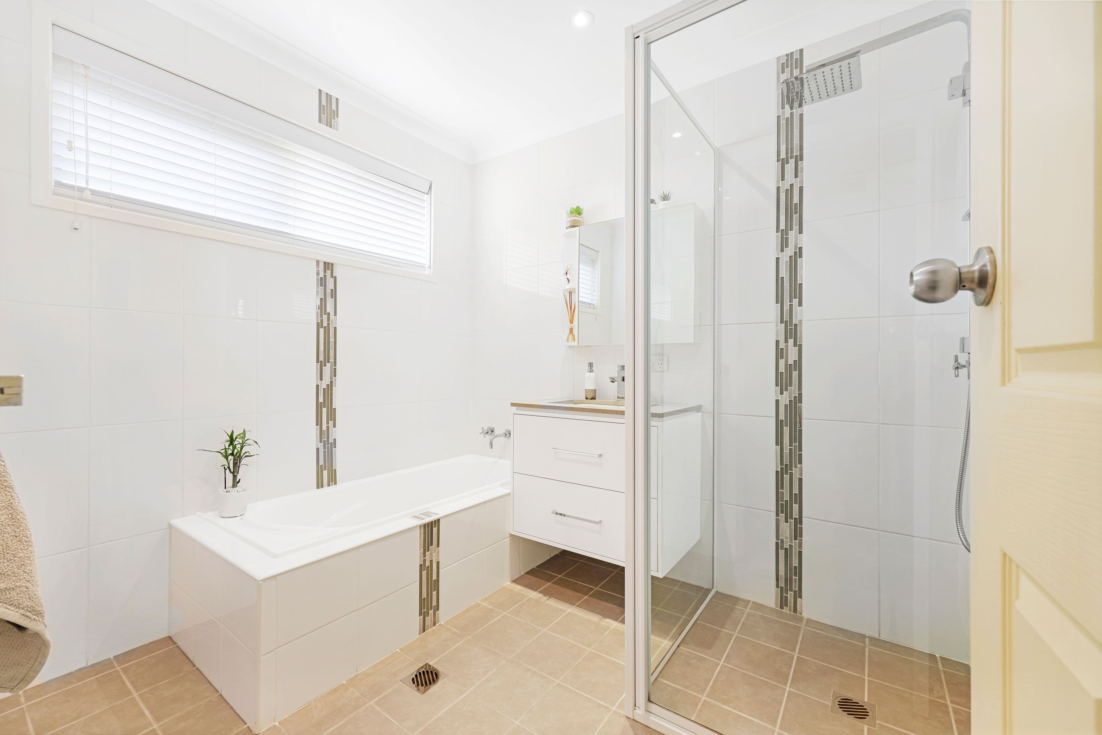 22 Waree Drive, Tamworth NSW 2340, Hillvue - Thumbnail 6