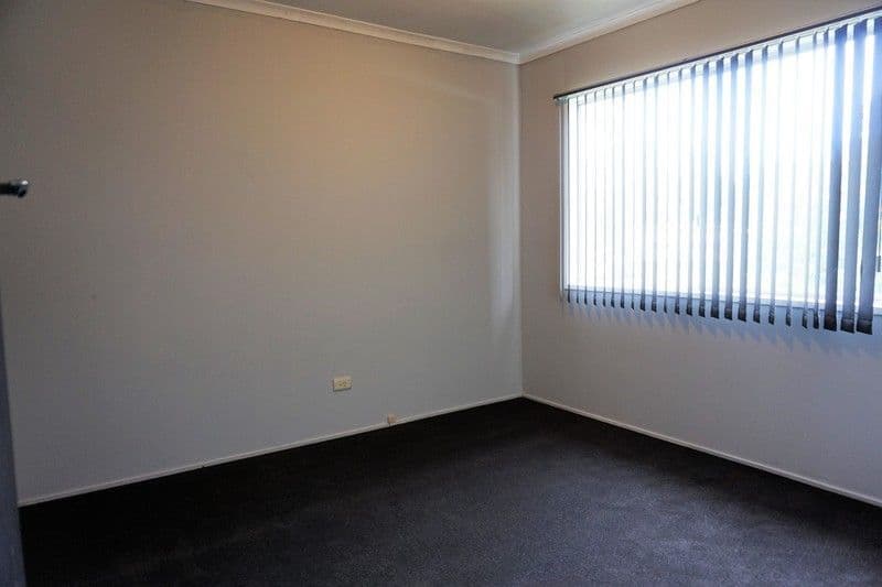 39 Redford Street, Kingston QLD 4114, Kingston - Thumbnail 5